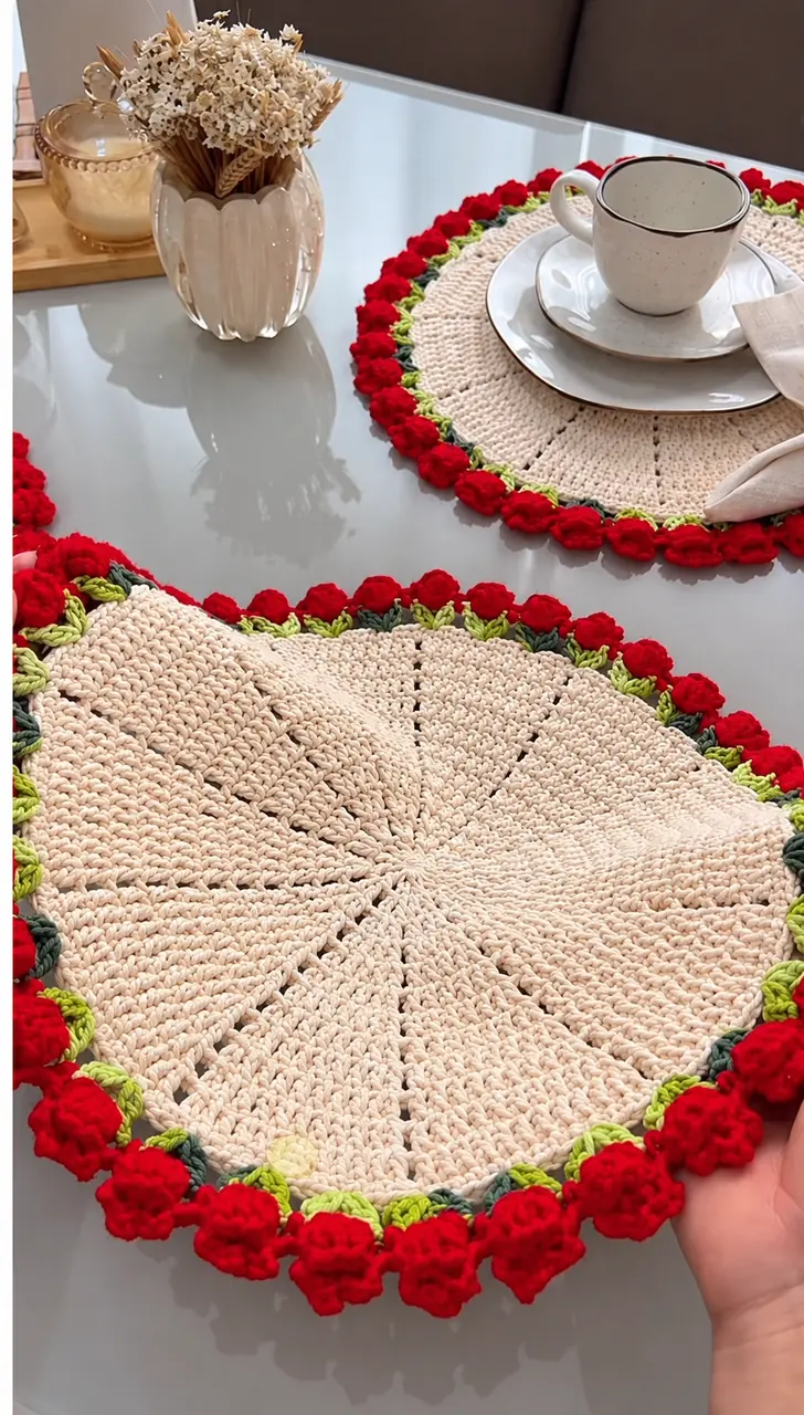 Cream Placemat with Red Rose Border in cream, red and green